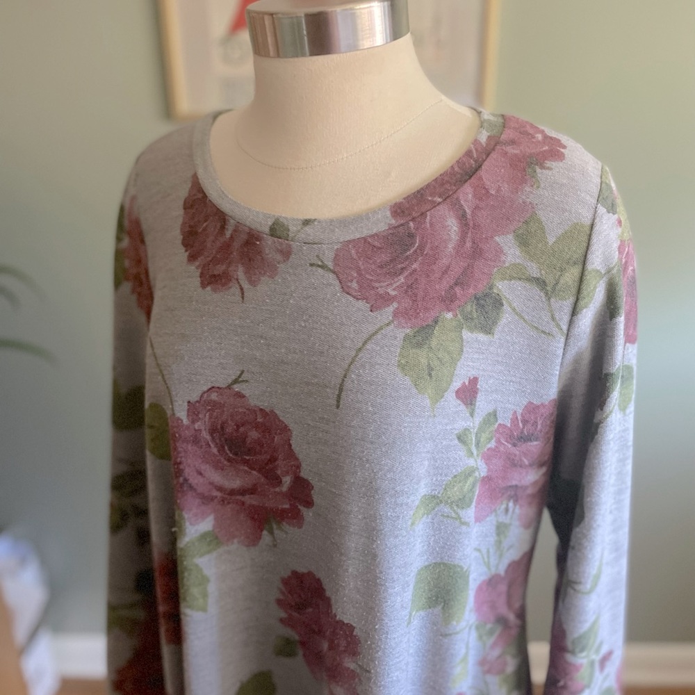 MOA Floral knit tunic top with pockets